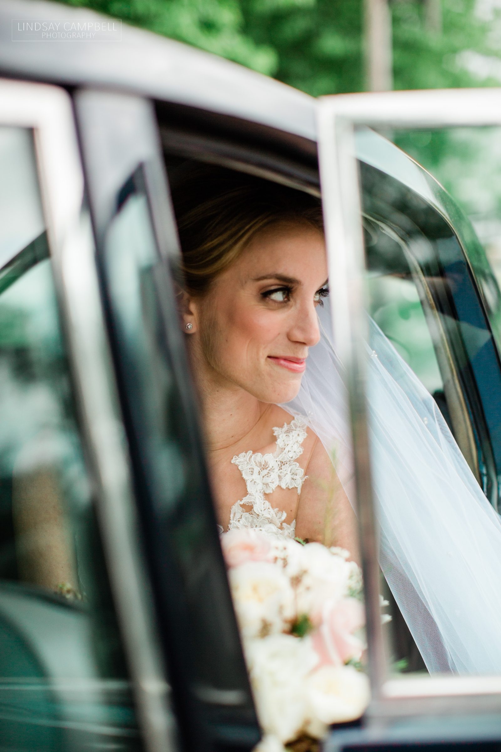 Light-and-Airy-Philadelphia-Wedding-Photographer_0013 Erin + Heath's Lush Springtime Wedding at Cairnwood Estate