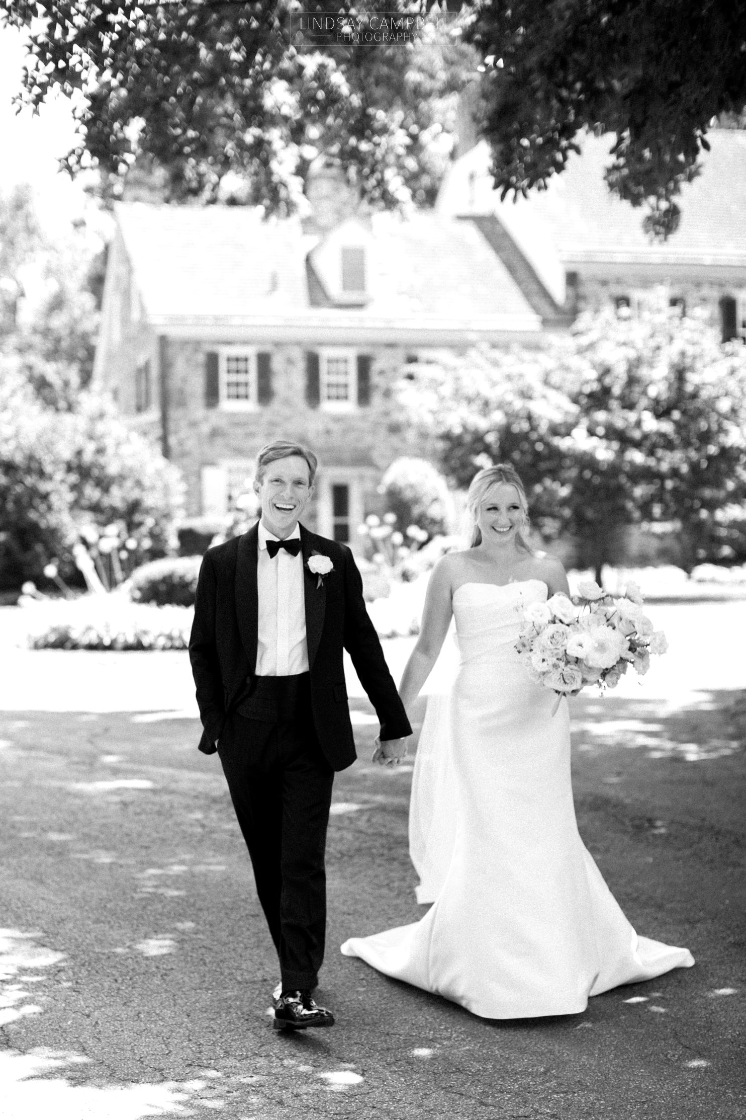 Inn-at-grace-winery-philadelphia-wedding-photos_0032 Ashley + Peter's Colorful Summer Wedding at the Inn at Grace Winery