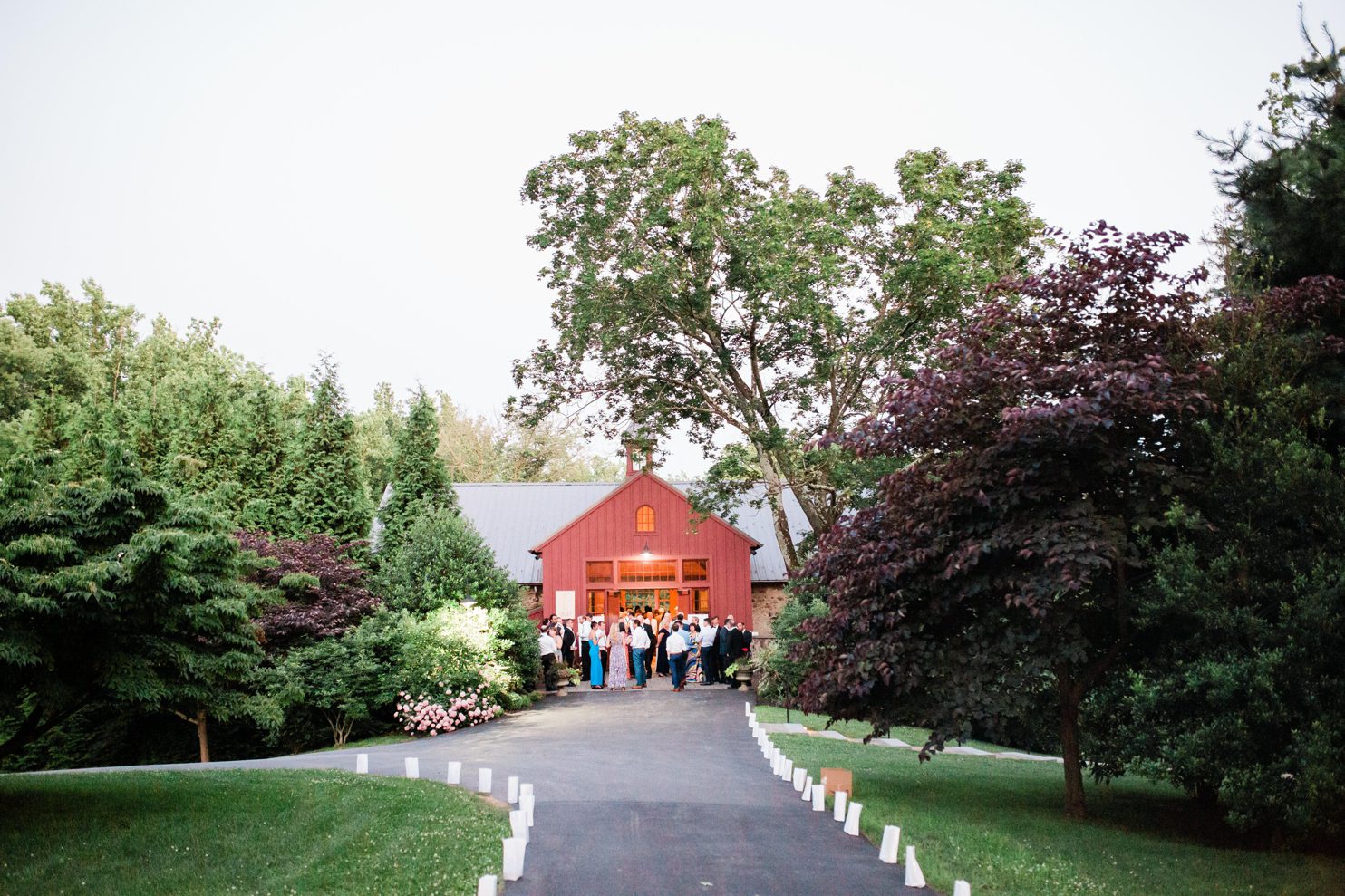Inn-at-grace-winery-philadelphia-wedding-photos_0089 Ashley + Peter's Colorful Summer Wedding at the Inn at Grace Winery