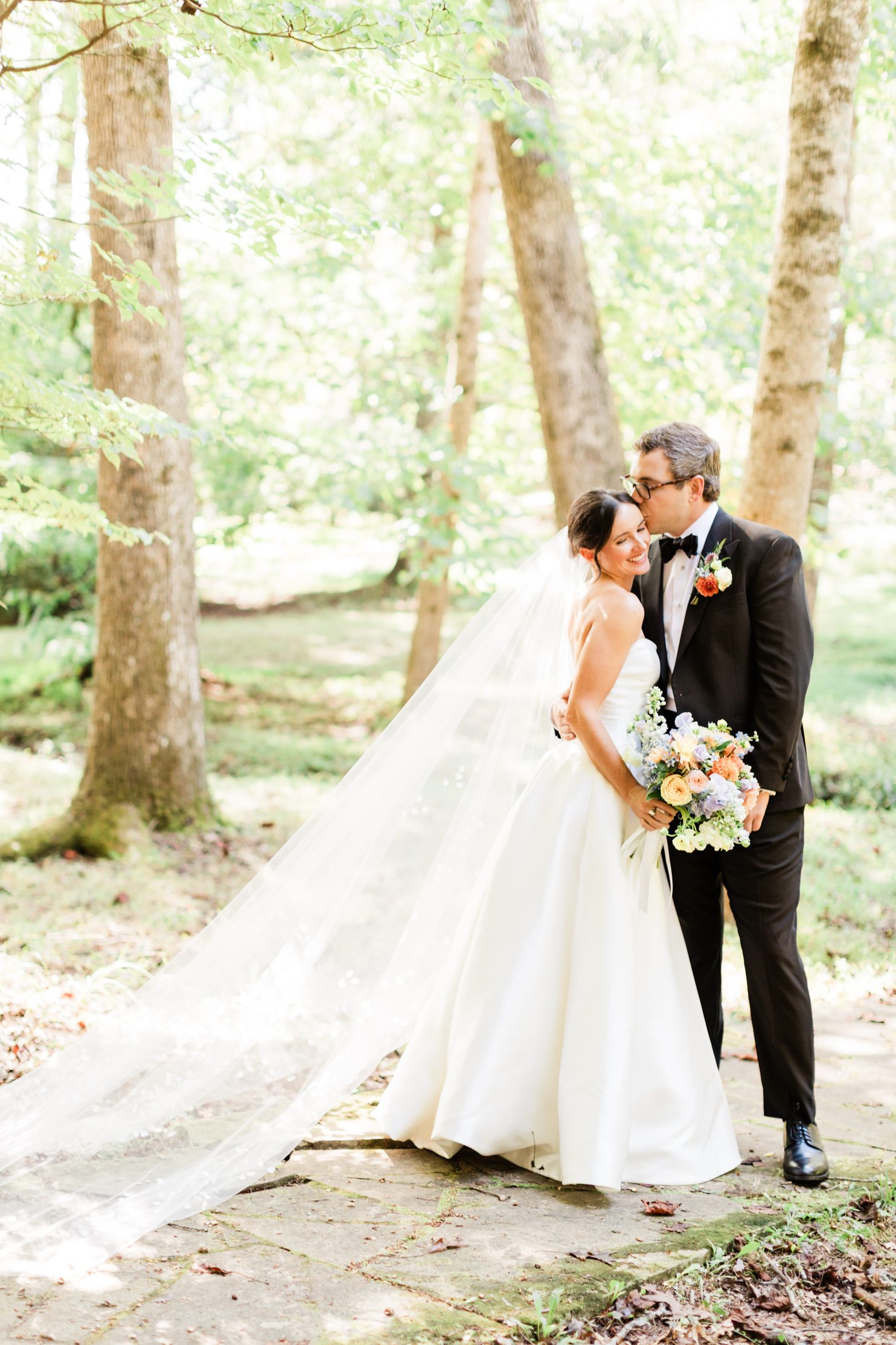 fall-centennial-house-wedding-sewanee_0019 A Colorful Fall Wedding at Centennial House in Sewanee