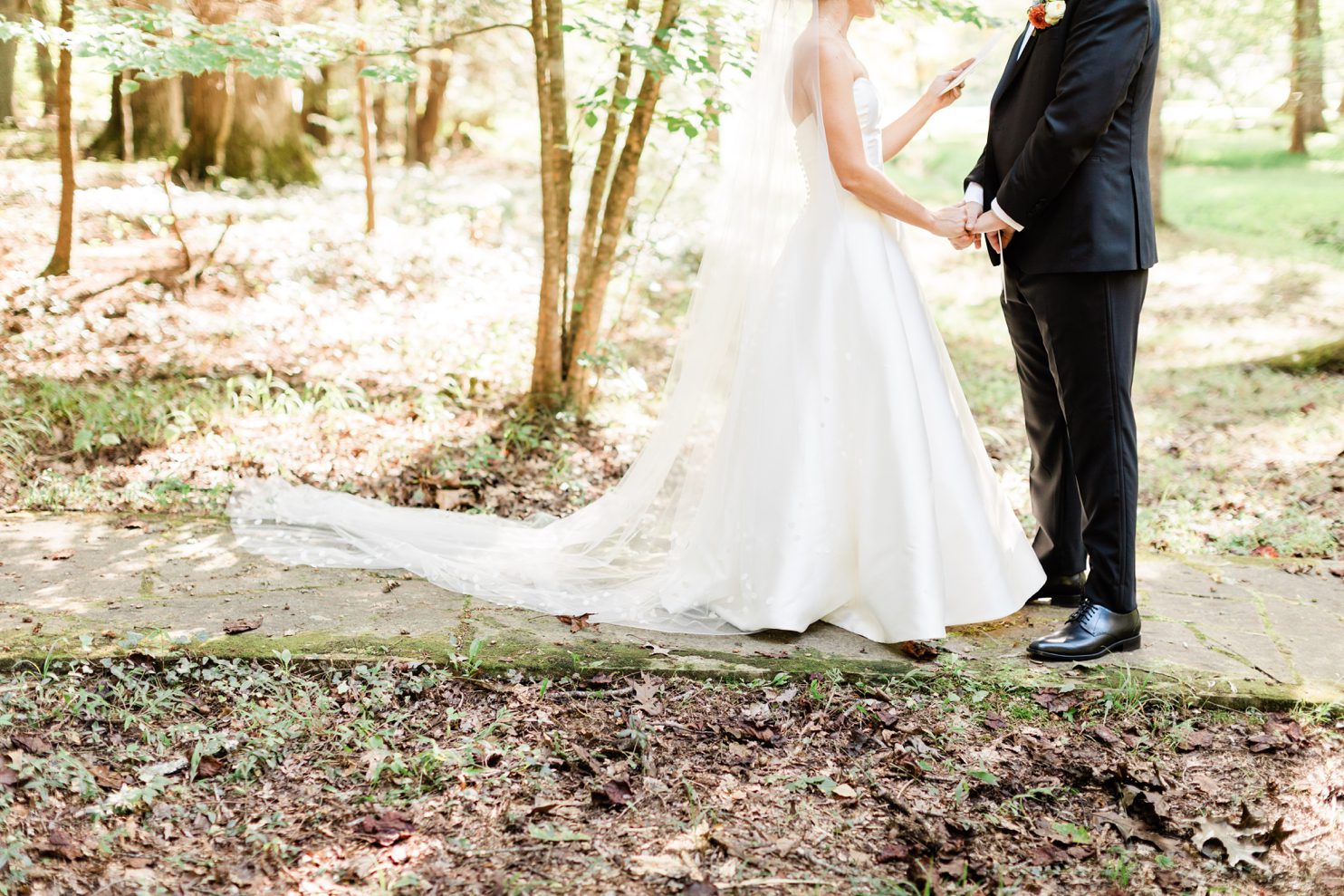 fall-centennial-house-wedding-sewanee_0021 A Colorful Fall Wedding at Centennial House in Sewanee